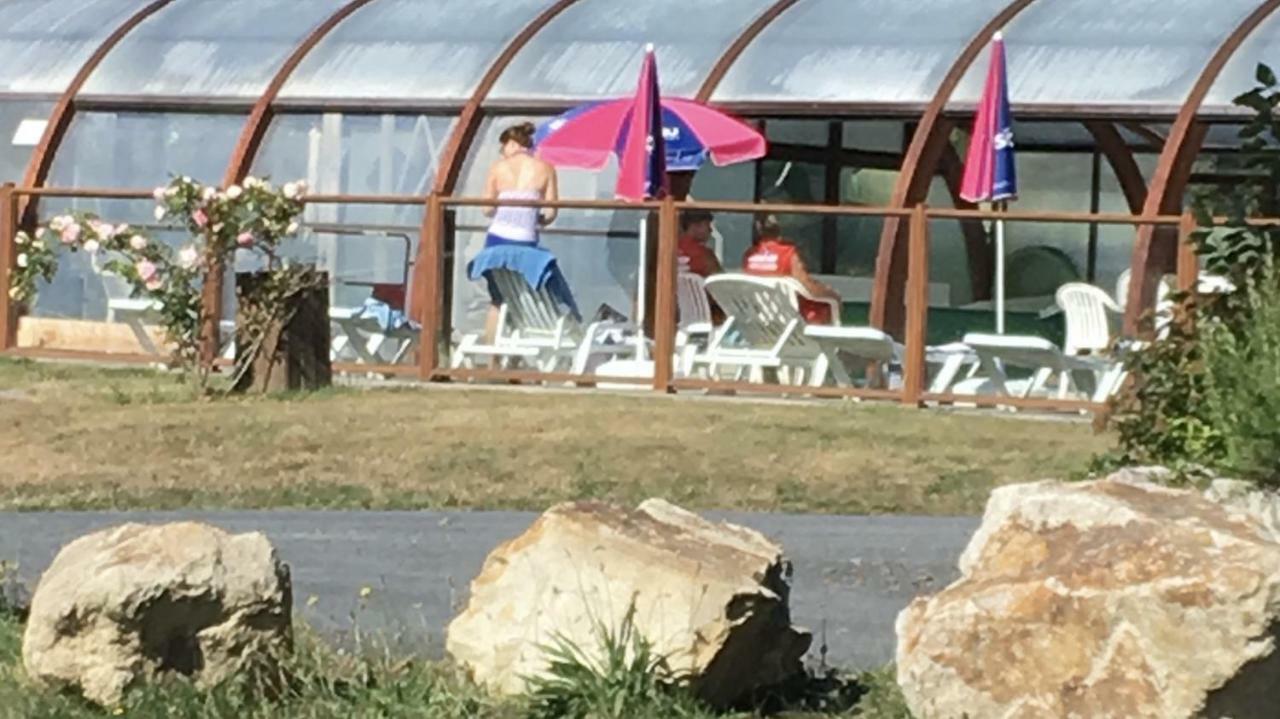 Domaine Hotel Litteau Bagian luar foto